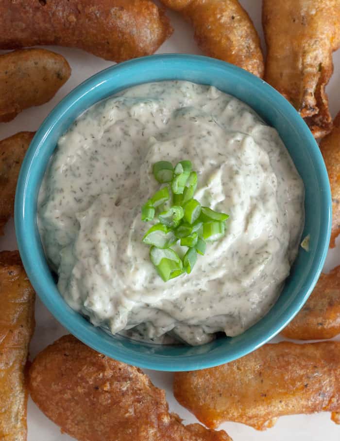 vegan creamy dill dipping sauce