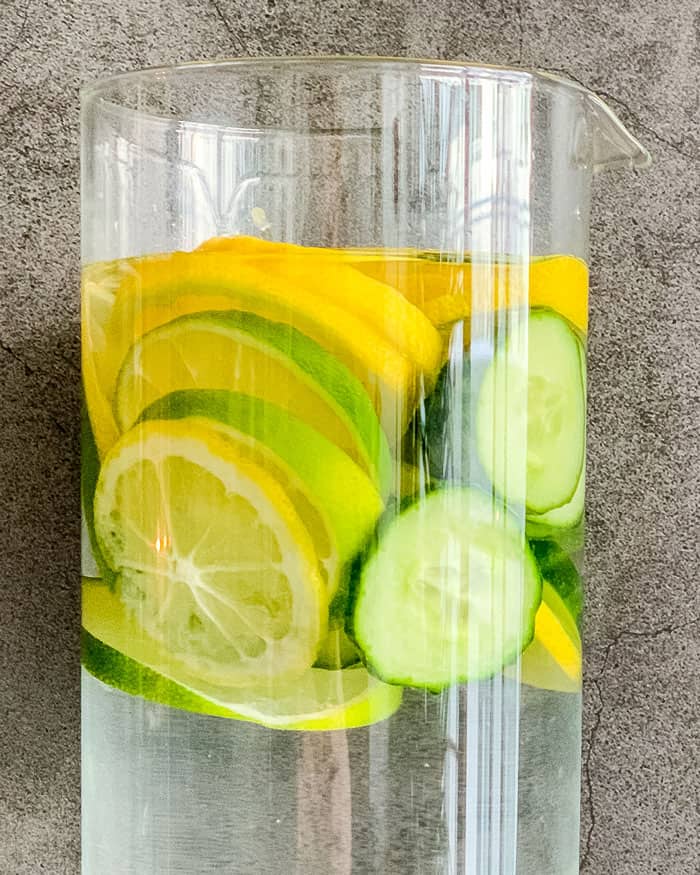 Water with lemon lime