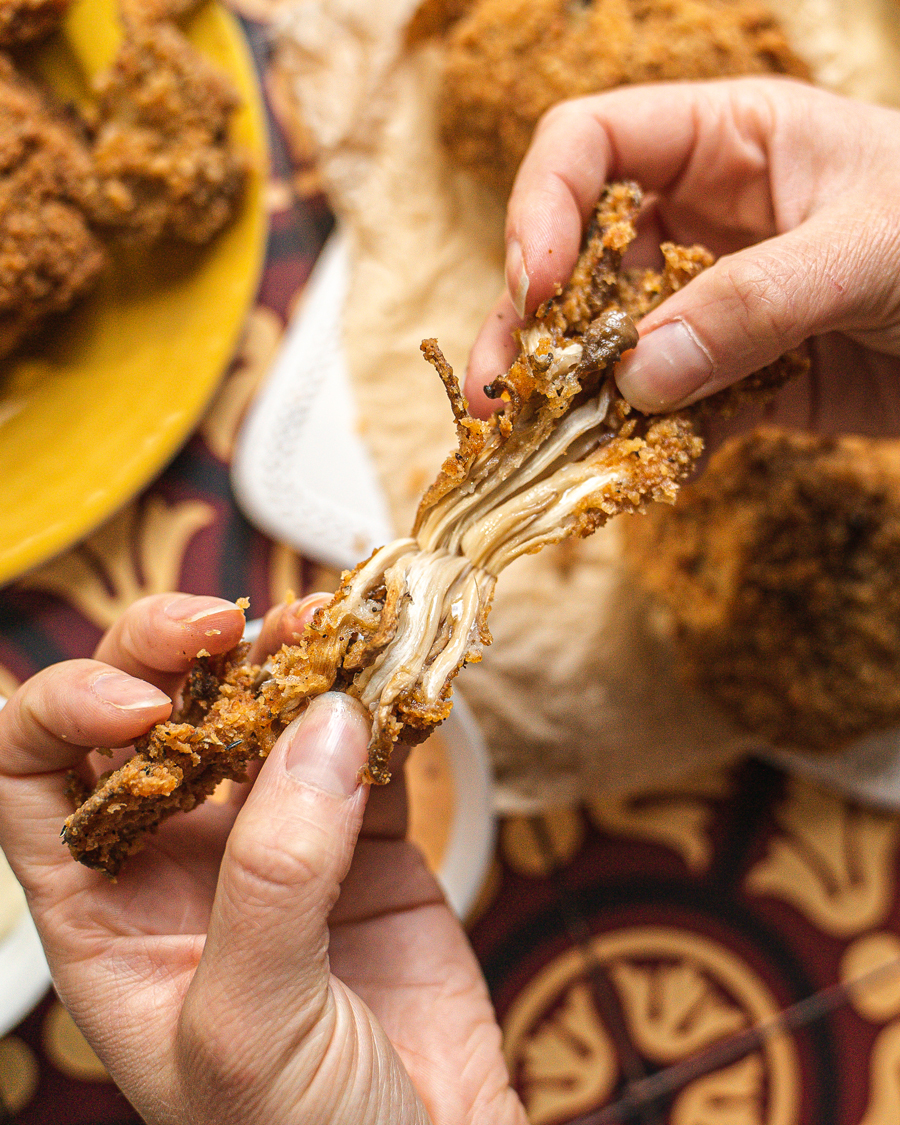 How to Turn Oyster Mushrooms into Fried Chicken
