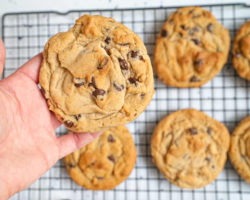 How To Crumbl Cookies